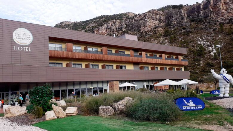Foto-1-Equipo-Michelín-en-Balneario-de-Ariño