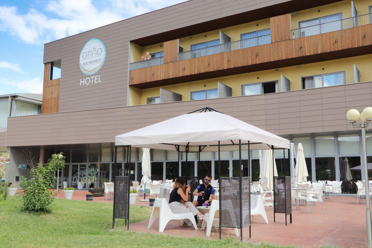 cafeteria balneario de ariño